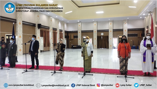 PELANTIKAN DAN PENGAMBILAN SUMPAH JABATAN FUNGSIONAL WIDYAPRADA DI LINGKUNGAN UPT KEMDIKBUD PROVINSI SULAWESI BARAT